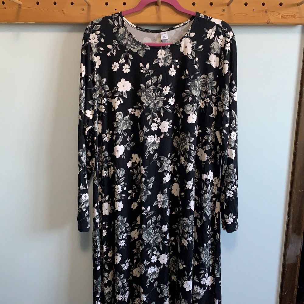 Old Navy Floral Swing Dress